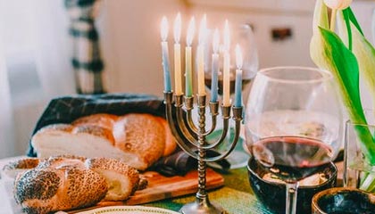 开云体育在线登入-球队内部风波：某俱乐部管理层引发众怒，球队管理方案